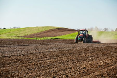 Bhp w rolnictwie – nowe przepisy weszły w życie